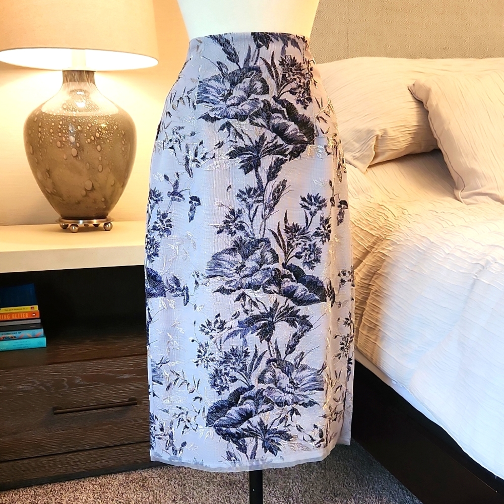 BCBG pencil skirt